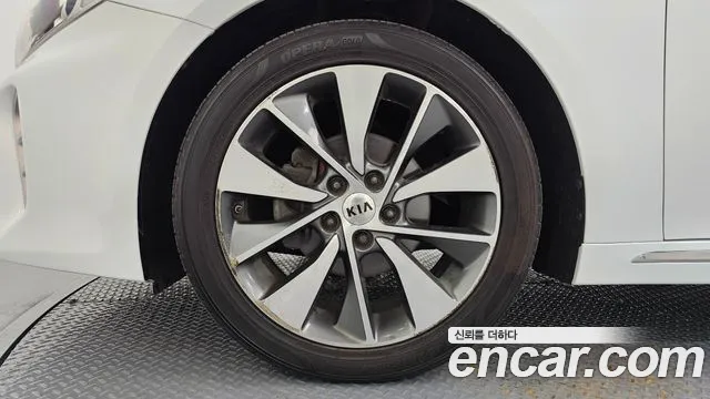 Kia K5 2015 thumb 5