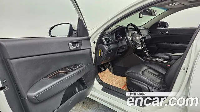 Kia K5 2015 thumb 10