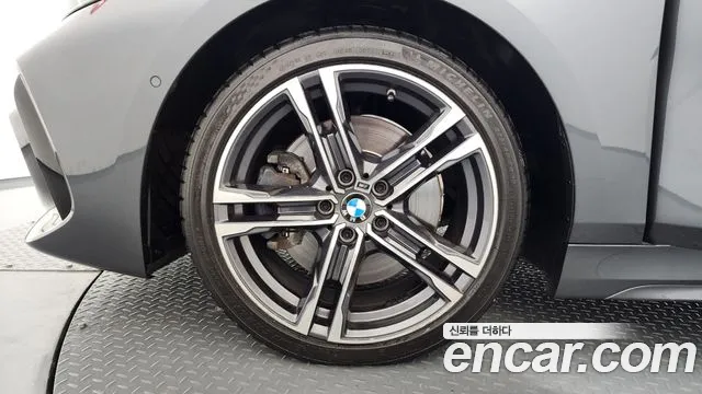 BMW 1-Series 2021 thumb 5