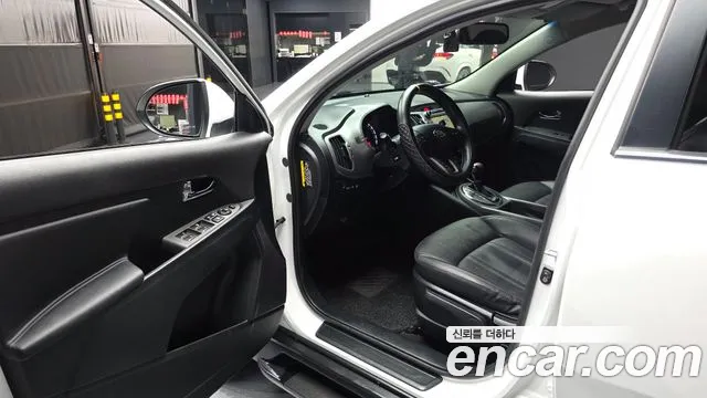 Kia Sportage 2015 thumb 9