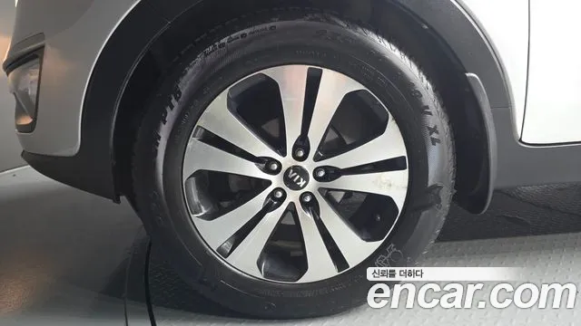 Kia Sportage 2010 thumb 5