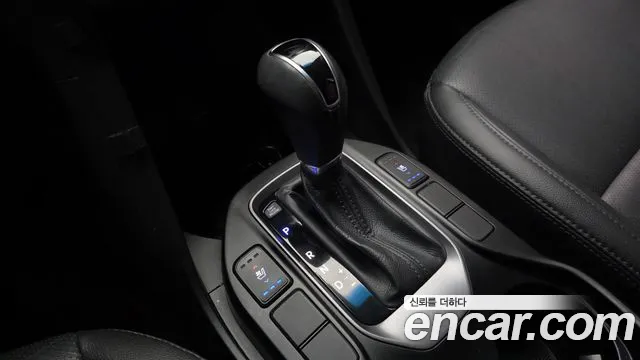 Hyundai Santa Fe 2015 thumb 9