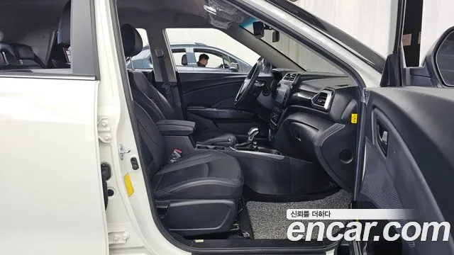 KG_Mobility_Ssangyong TIBOLI 2024 thumb 11