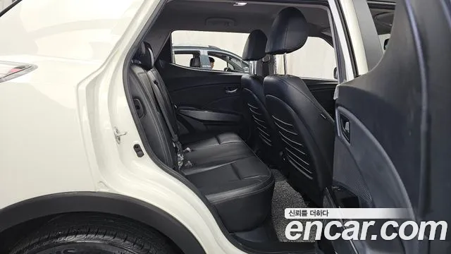 KG_Mobility_Ssangyong TIBOLI 2024 thumb 12