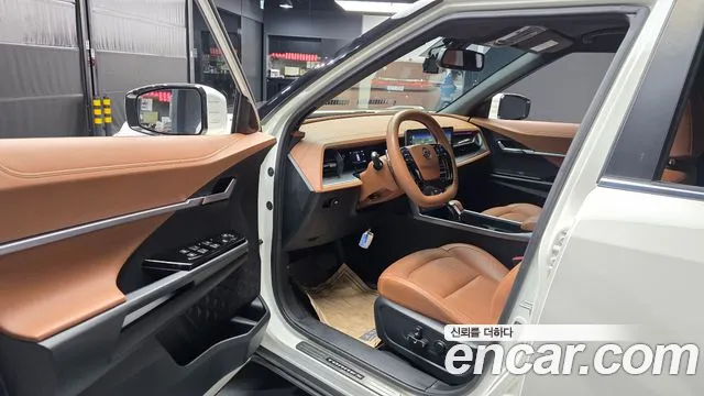 KG_Mobility_Ssangyong Torres 2022 thumb 9