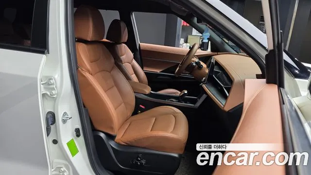 KG_Mobility_Ssangyong Torres 2022 thumb 10