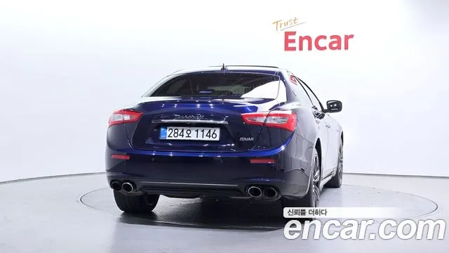 Maserati Ghibli 2015 thumb 4