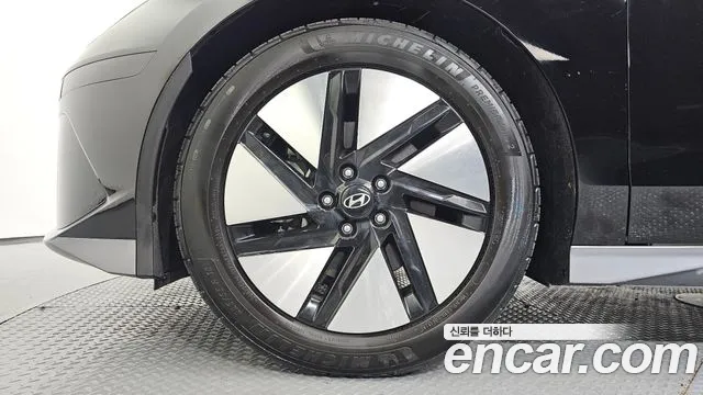 Hyundai IONIQ 6 2024 thumb 4