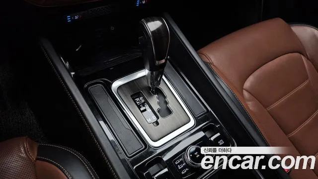 KG_Mobility_Ssangyong Rexton 2017 thumb 8