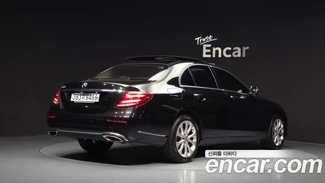 Mercedes-Benz E-Класс 2016 thumb 2