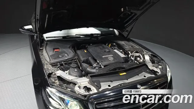 Mercedes-Benz E-Класс 2016 thumb 6