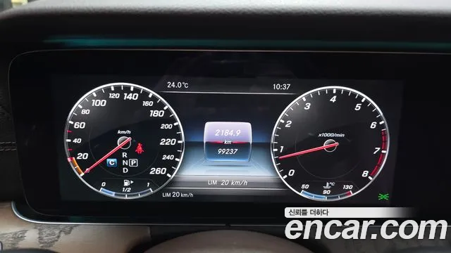 Mercedes-Benz E-Класс 2016 thumb 8