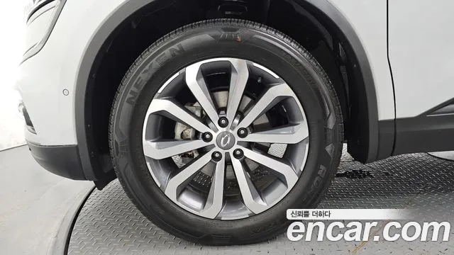 Renault-KoreaSamsung Koleos 2020 thumb 5