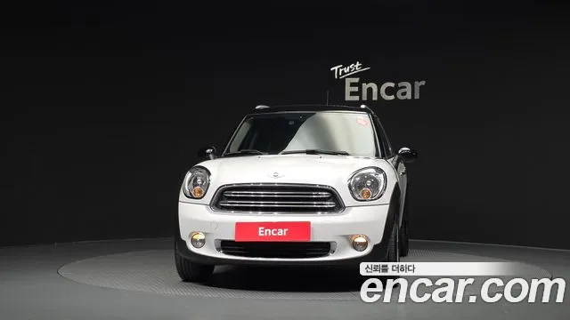 MINI Countryman 2015 thumb 3
