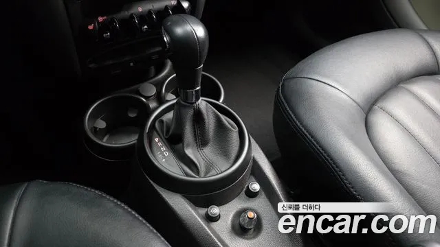 MINI Countryman 2015 thumb 9