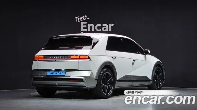 Hyundai IONIQ 5 2024 thumb 2
