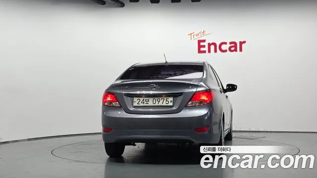 Hyundai Accent 2016 thumb 4