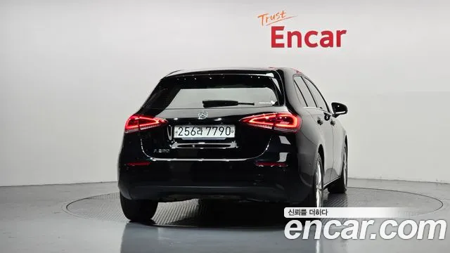 Mercedes-Benz A-Класс 2019 thumb 4
