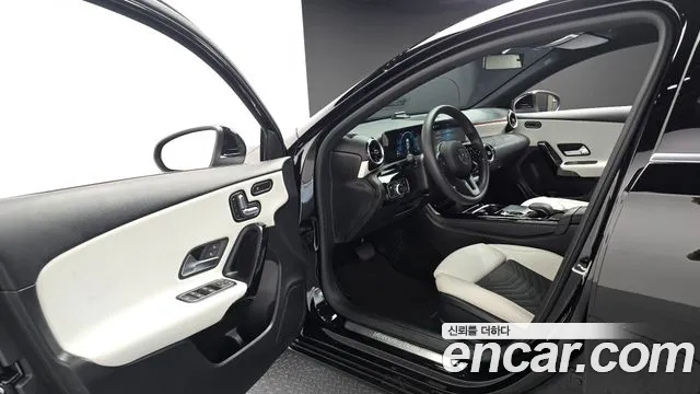 Mercedes-Benz A-Класс 2019 thumb 10