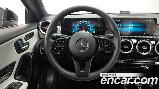 Mercedes-Benz A-Класс 2019 thumb 12