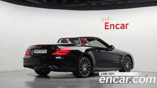 Mercedes-Benz SL-Класс 2017 thumb 2