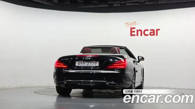 Mercedes-Benz SL-Класс 2017 thumb 4
