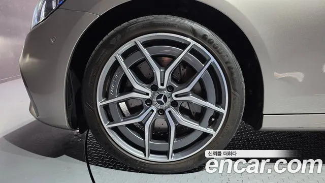Mercedes-Benz E-Класс 2022 thumb 5