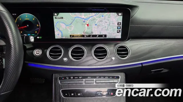 Mercedes-Benz E-Класс 2022 thumb 12