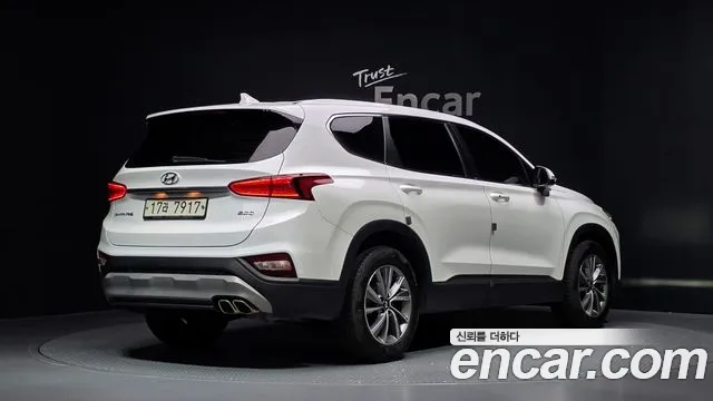 Hyundai Santa Fe 2018 thumb 2