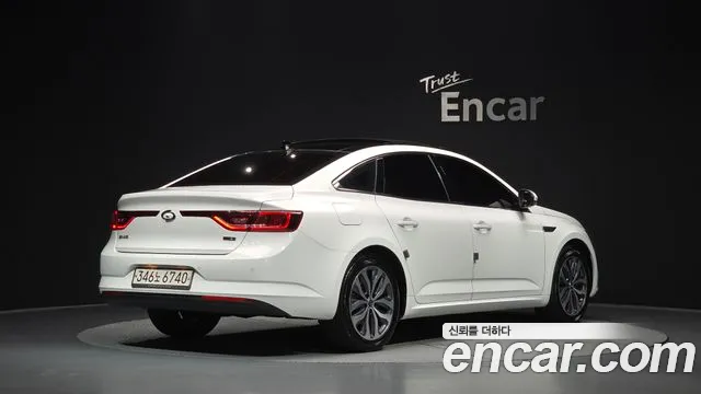 Renault-KoreaSamsung Megane 2017 thumb 2
