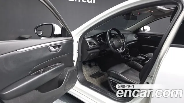 Renault-KoreaSamsung Megane 2017 thumb 10