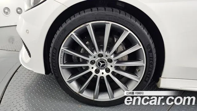 Mercedes-Benz C-Класс 2017 thumb 5