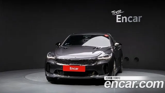 Kia Stinger 2019 thumb 3