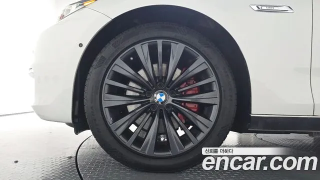 BMW Gran Turismo 2016 thumb 4