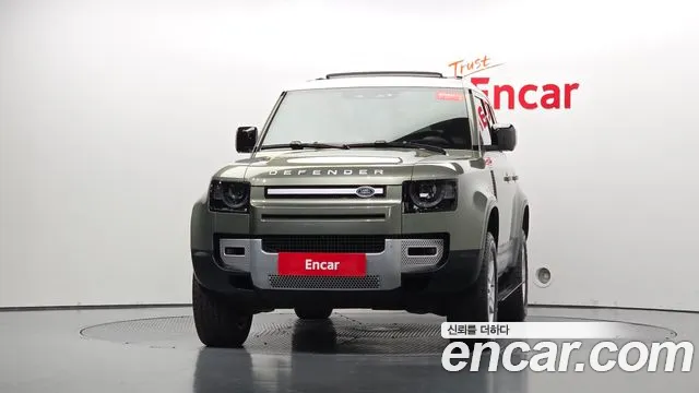 Land Rover Defender 2022 thumb 2
