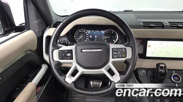 Land Rover Defender 2022 thumb 12