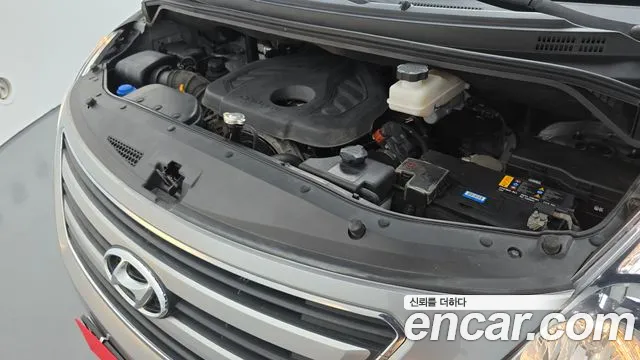 Hyundai Starex 2017 thumb 6