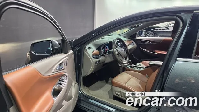ChevroletGMDaewoo Malibu 2017 thumb 10