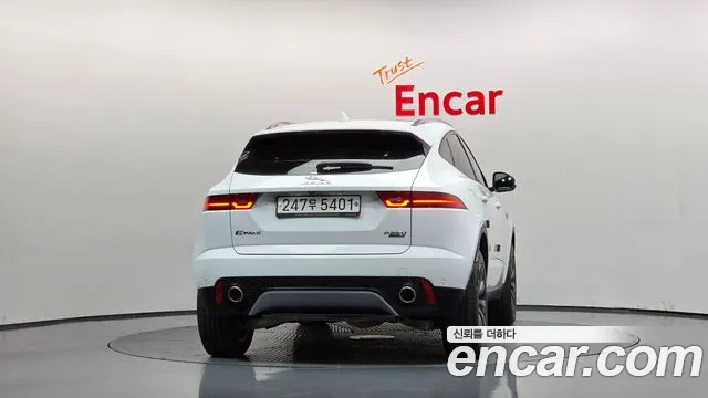 Jaguar E-Pace 2019 thumb 4