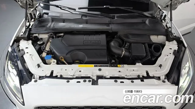Jaguar E-Pace 2019 thumb 6