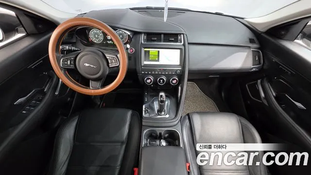Jaguar E-Pace 2019 thumb 7
