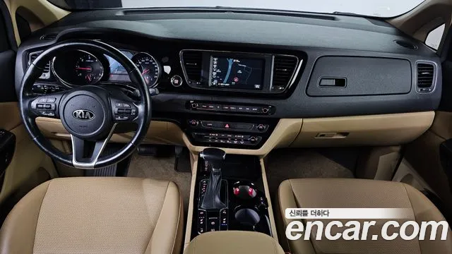 Kia Carnival 2019 thumb 7