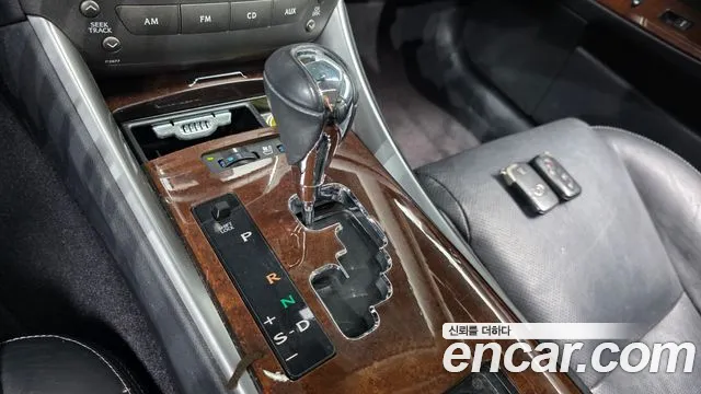 Lexus IS 2010 thumb 9