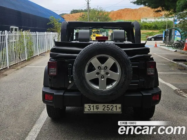 Jeep Wrangler 2010 thumb 4