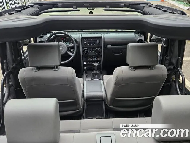 Jeep Wrangler 2010 thumb 12