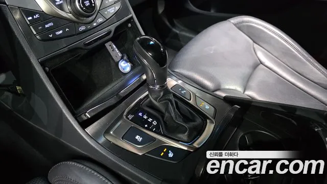 Hyundai Grandeur 2013 thumb 9