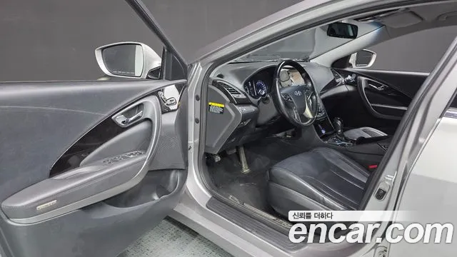 Hyundai Grandeur 2013 thumb 10