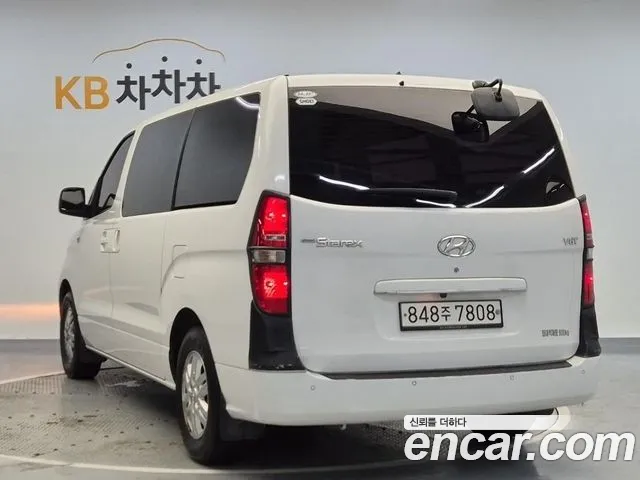 Hyundai Starex 2018 thumb 2