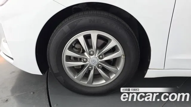 Hyundai Avante 2020 thumb 5