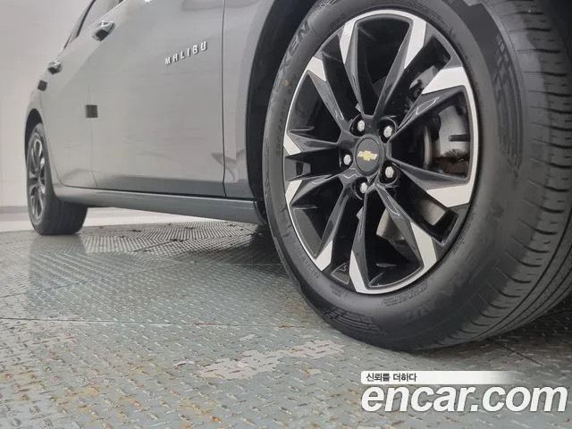 ChevroletGMDaewoo Malibu 2017 thumb 10